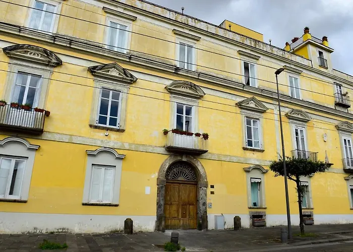 H Hostel Friendly Accommodation