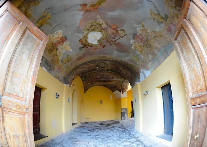 H Hostel Friendly Accommodation
